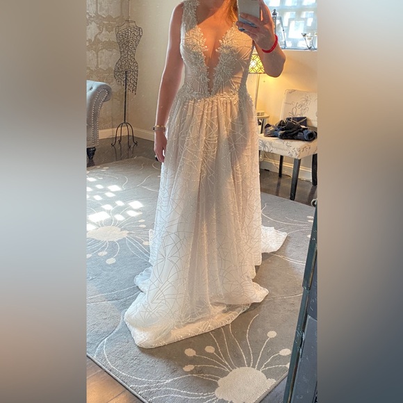 Galia Lahav wedding dress - Picture 4 of 8